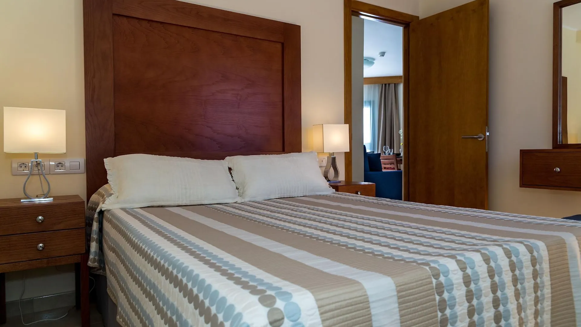 *** Hotel Las Adelfas Puerto del Carmen  Espanha
